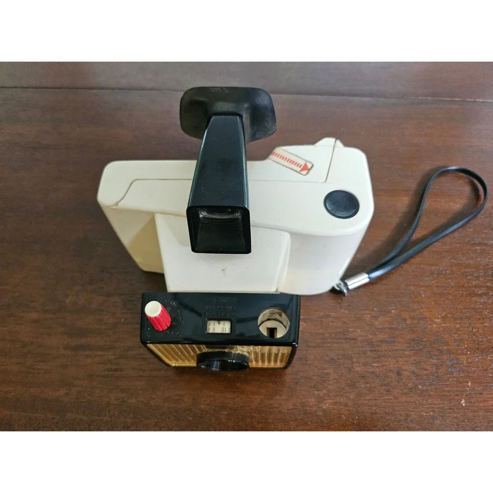 Polaroid Swinger Model 20 Land Camera Vintage Cream Black Instant Film Camera
